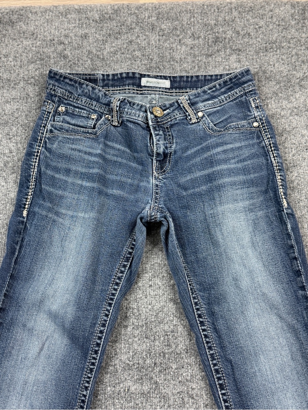 Daytrip Virgo Bootcut Jeans 30L Y2K Embellished Pocket Stretch Denim